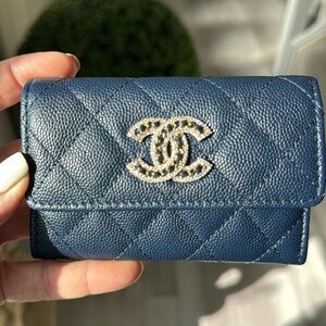 Chanel crystal caviar card holder